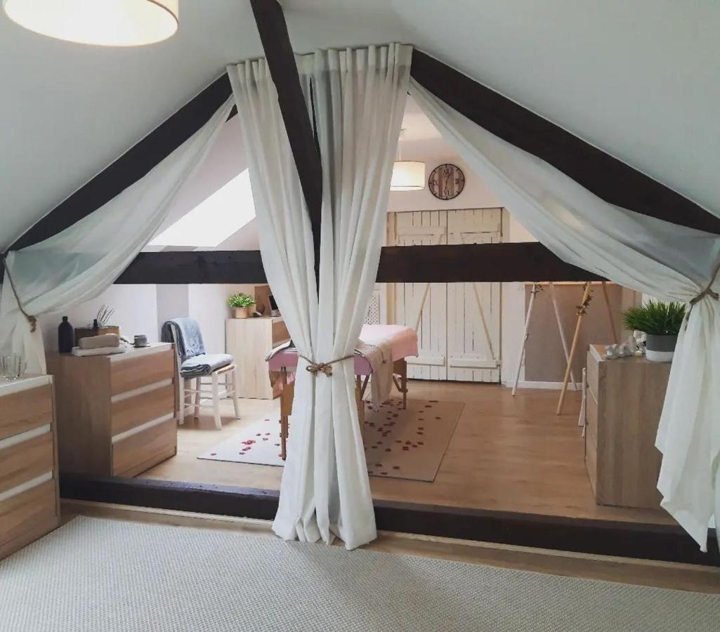 Le Sablon - Appartement Bien-Etre, Spa & Massages A 20Mn De Reims Centre Unchair Zewnętrze zdjęcie